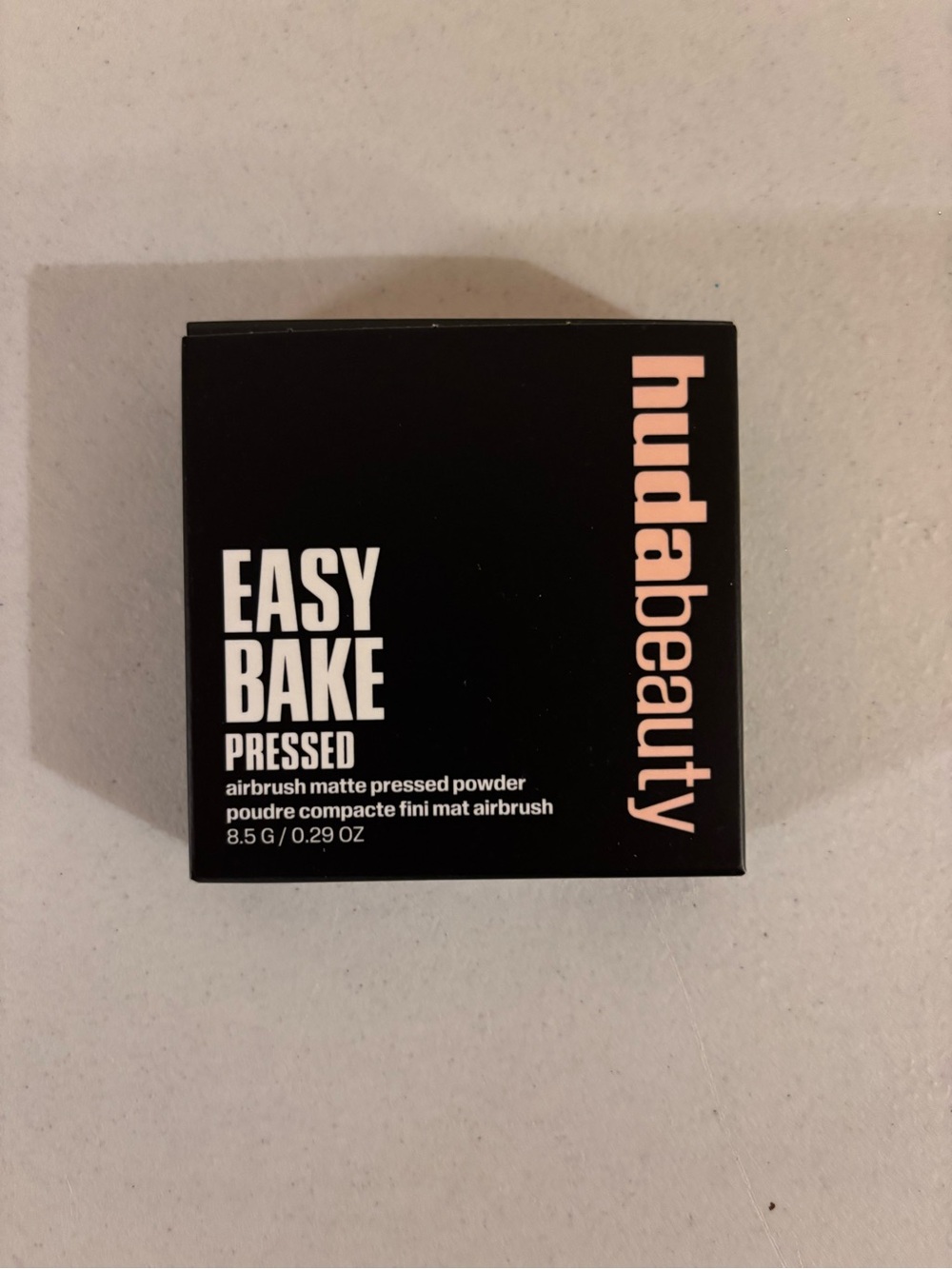 Huda Beauty Easy Bake Pressed Airbrush Matte Powder - Cherry Blossom Cake